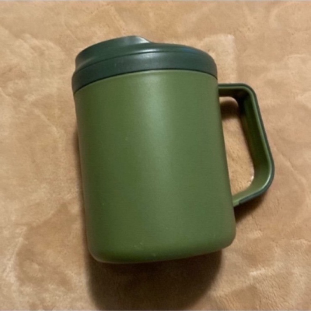 Stanley Camping Plastic Green Travel Mug with Lid— FINAL PRICE